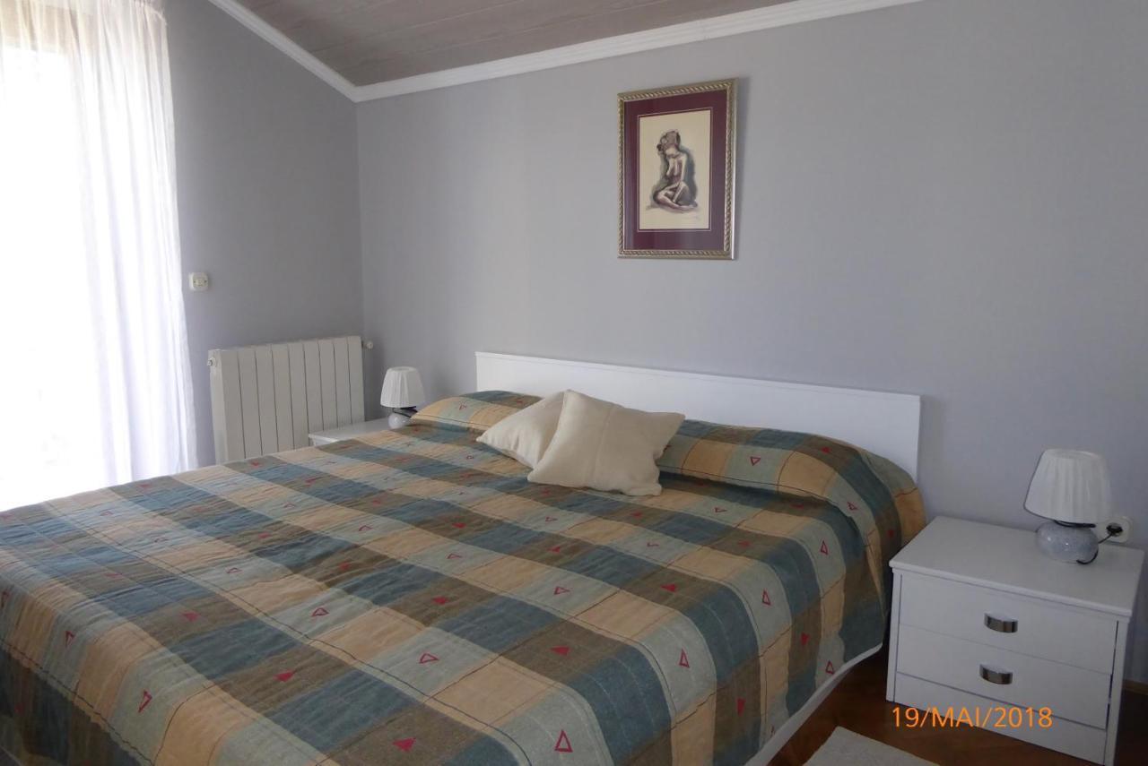 Apartmani Dubasnica Malinska Kültér fotó