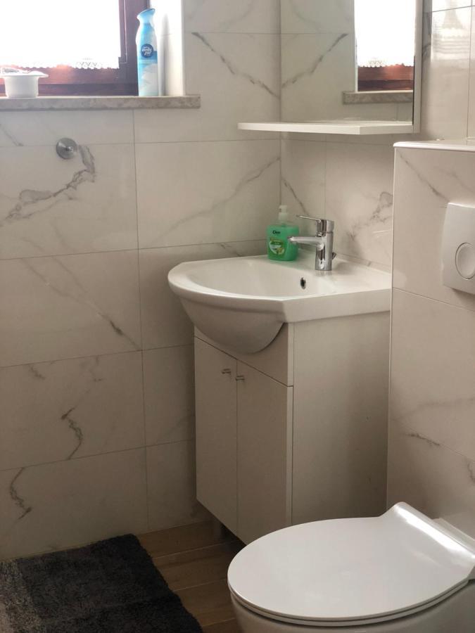 Apartmani Dubasnica Malinska Kültér fotó
